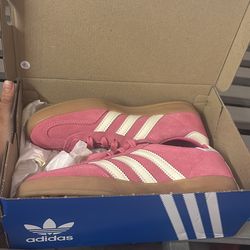 pink gazelle size 6 w