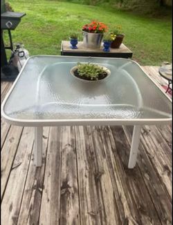 White top glass table