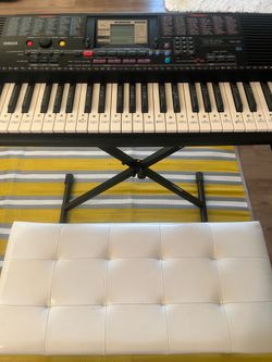 Yamaha Keyboard with stand Bench Manual and Microphone