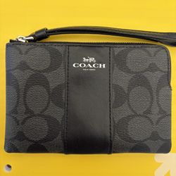 New Coach Wallet Located In Anaheim Hills 