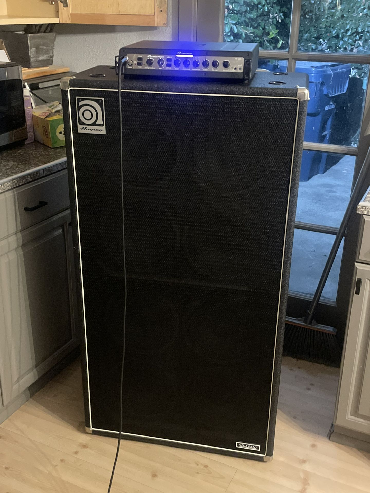 Ampeg SVT 810 Cabinet And Ampeg Pf 500 Amp Head