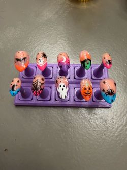 Custom press on nails
