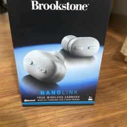 wireless earbuds
