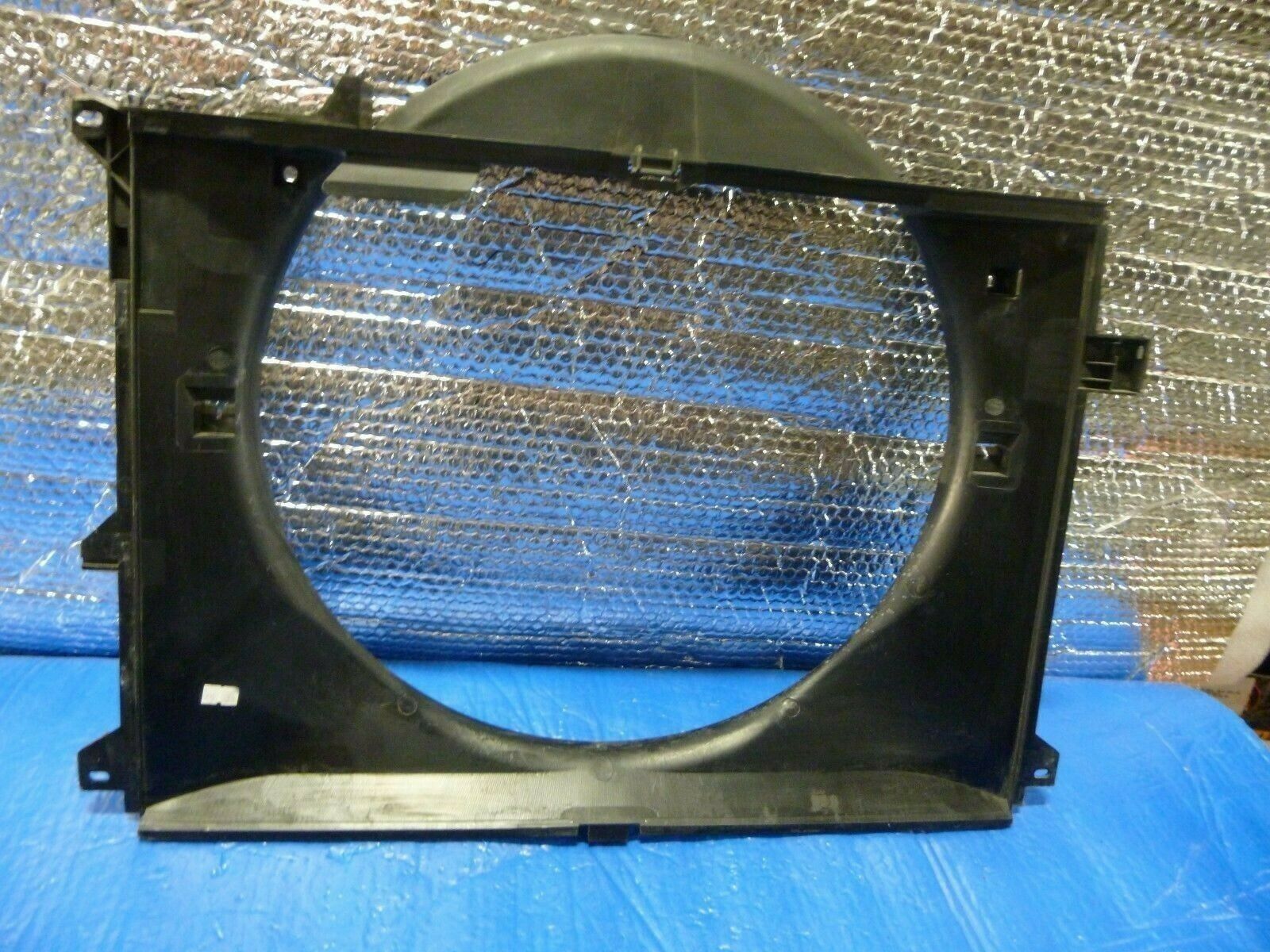 02 03 04 05 06 2002 2003 2004 2005 2006 BMW 3 SERIES E46 M3 COUPE COOLING RADIATOR FAN SHROUD OEM