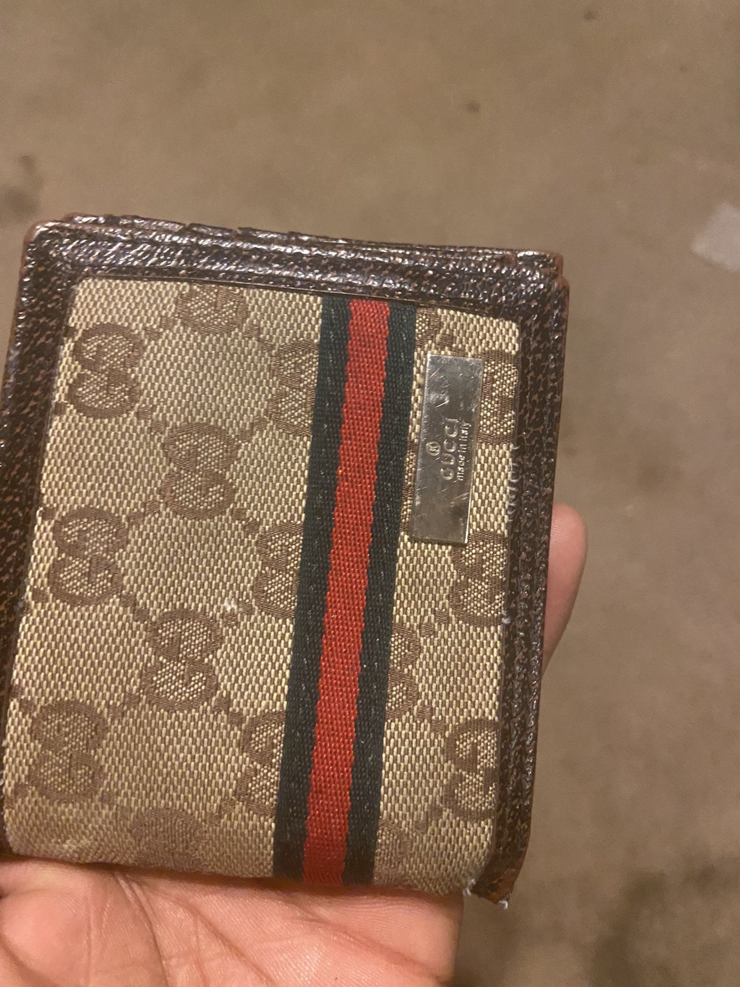 Gucci Wallet (real But Old)