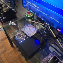 PS4/PlayStation 4 1TB