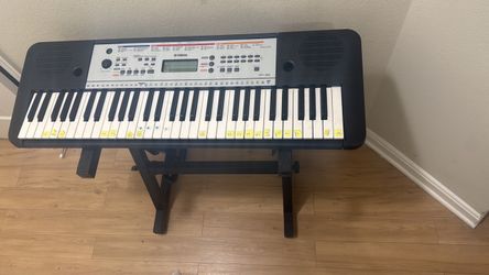 Yamaha YPT-260 Keyboard + Stand – Great for Beginners
