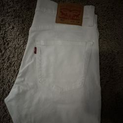Levi’s Woman’s Jeans 5’11s Slim (Still Has Tag)