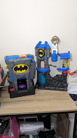 Fisher Price Imaginext Batman Bat Cave Playset 2007 & Batman Wayne Manor Batcave