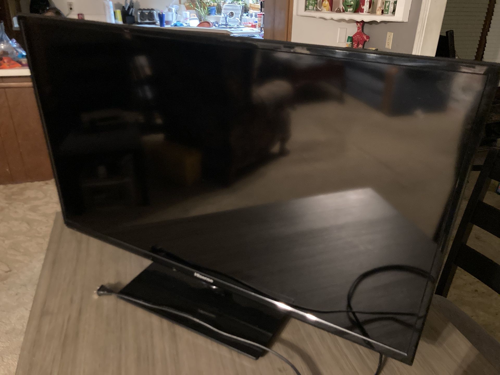 Hisense 40’ HDTV