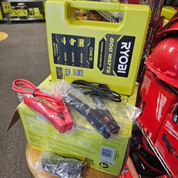 RYOBI
ONE+ 18V 800-Watt Max 12V Automotive Power Inverter with Dual USB Ports