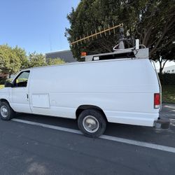2001 Ford E-250
