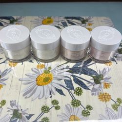 Suzie’s acrylic powder