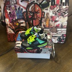 Dorenbecher Jordan 4 Keychains W/gift Bag 