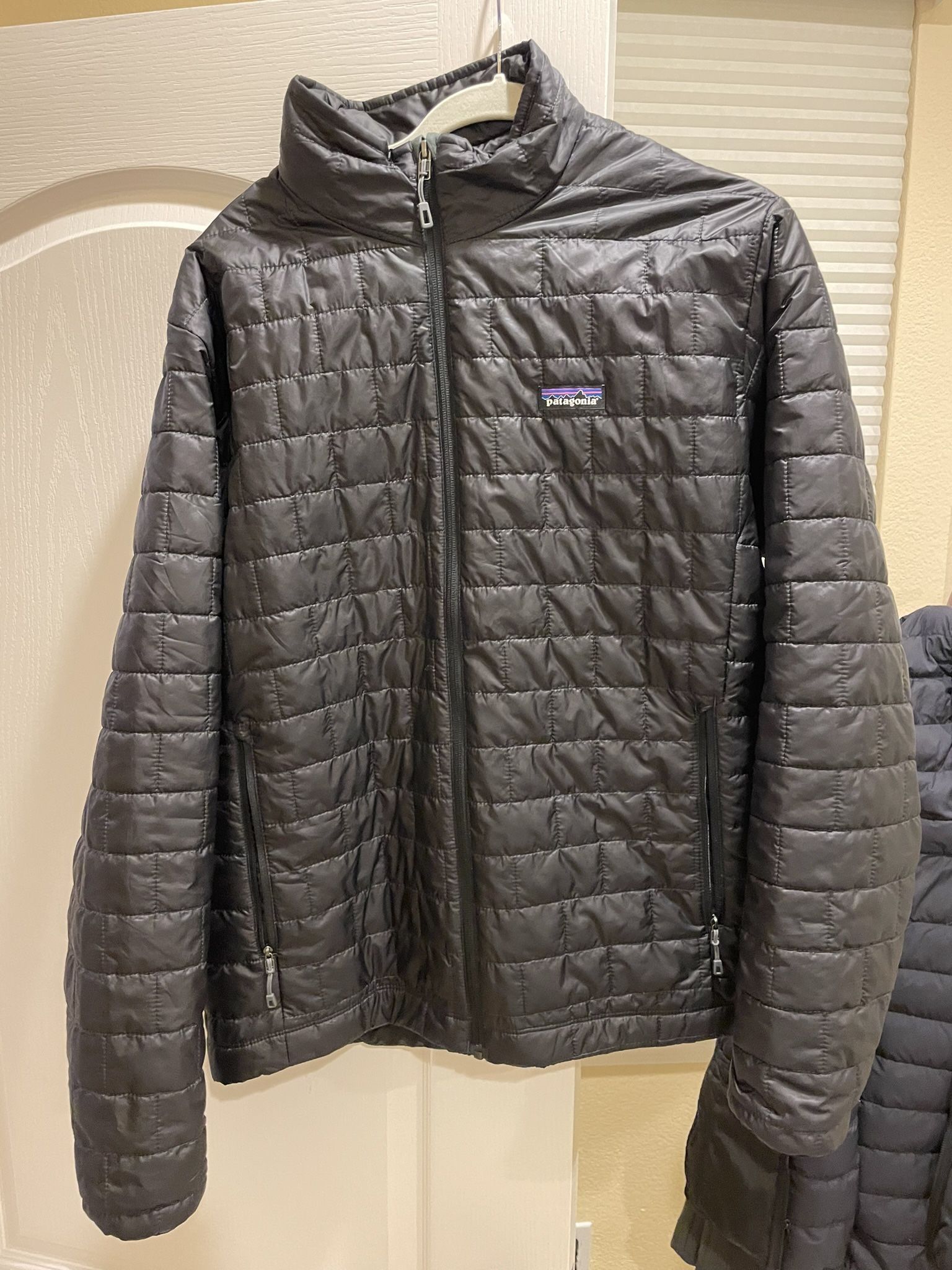 Patagonia Men’s Nano Puff Jacket Large