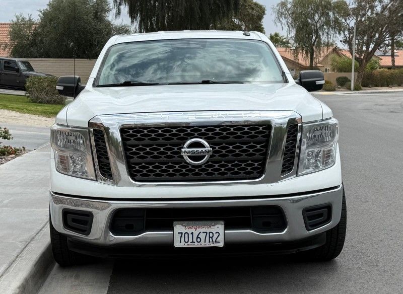 2018 Nissan Titan