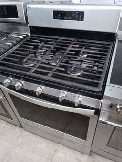 Whirlpool stainless steel 5-burner gas stove - Free delivery