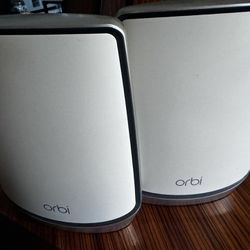 Orbi 850 Fast Router With Satellite