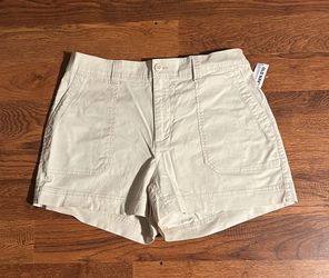Old Navy High-Rise OG Chino Shorts New