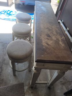 Mor Furniture Rustic Bar Set