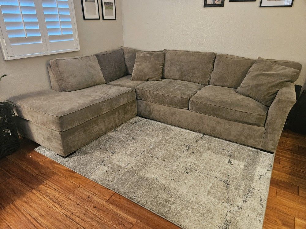 Living Spaces Gray Sectional Sleeper Sofa with Chaise