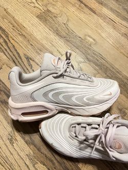 Nike shoes size 8