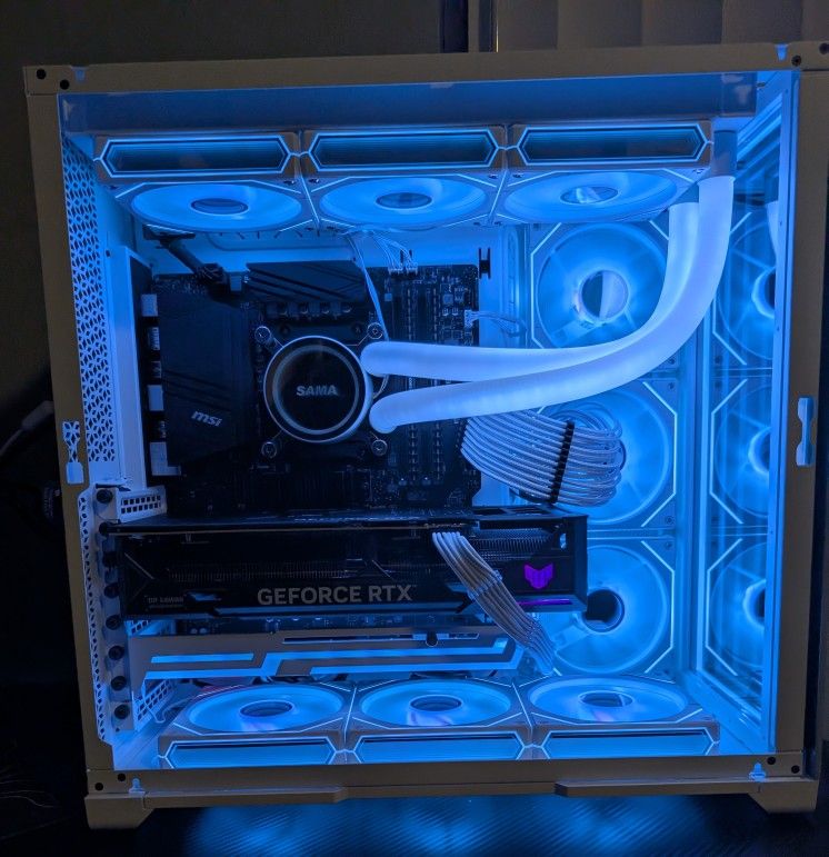 RTX Premium Gaming PC - 4070 Super - Ryzen 7 5700x3d - 32 GB RAM - Liquid Cooled