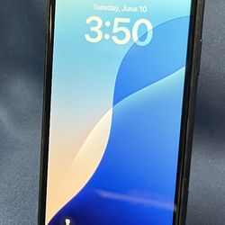 iPhone XR 64 GB ONLY for AT&T, ready for new owner, has been reset to factory settings.  No iCloud account, no passcode. Comes with charger We are loc