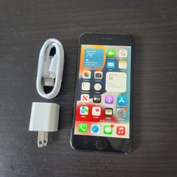 iPhone 7 - UNLOCKED - Like New