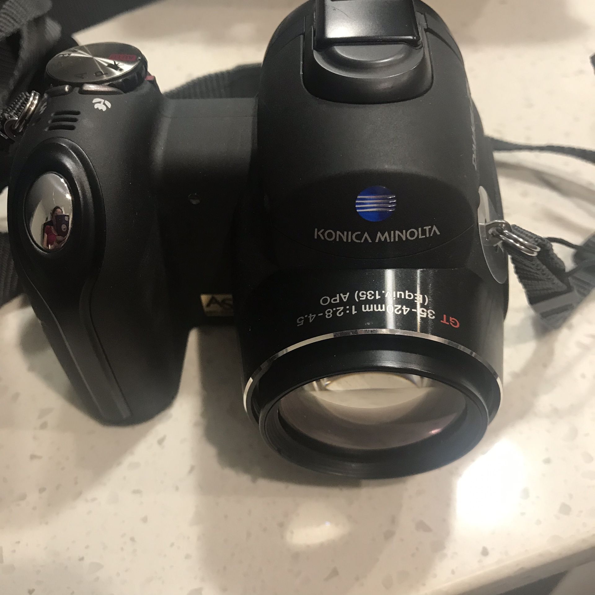 DiMage Z5 digital camera