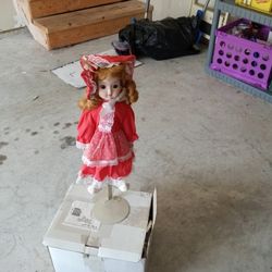 Porcelain Wind-up Doll Vintage