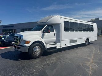 2015 Ford Commercial F-650 Super Duty