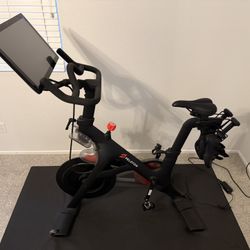 Peloton, Mat, 3lb Weights, Women size 8.5 shoes. Men’s size 11 shoes,Shoe cages w/adaptors