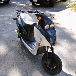 2020 50cc Vip Future Champion Moped For Sale Or Trade For Quad Or Three Wheeler 