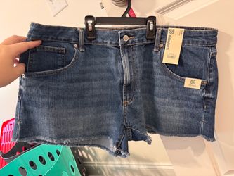 No Boundaries Jean Shorts with Tags