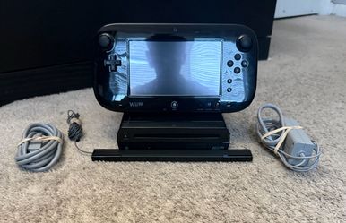 Black Nintendo Wii U 32GB Console Bundle + 13 Games