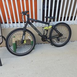 bicicleta en buenas condiciones 