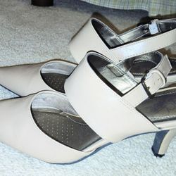 Tan Heels
