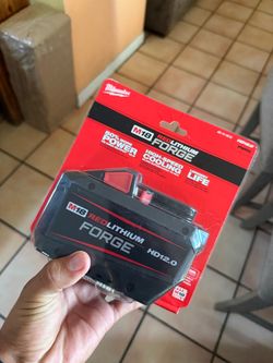 Milwaukee M18 REDLITHIUM FORGE HD12.0 Battery