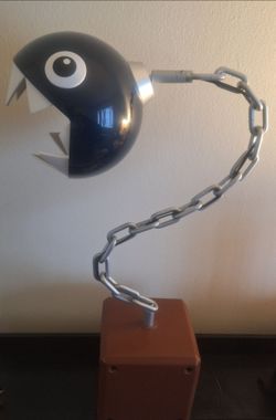 Nintendo Super Mario Chain Chomp lamp