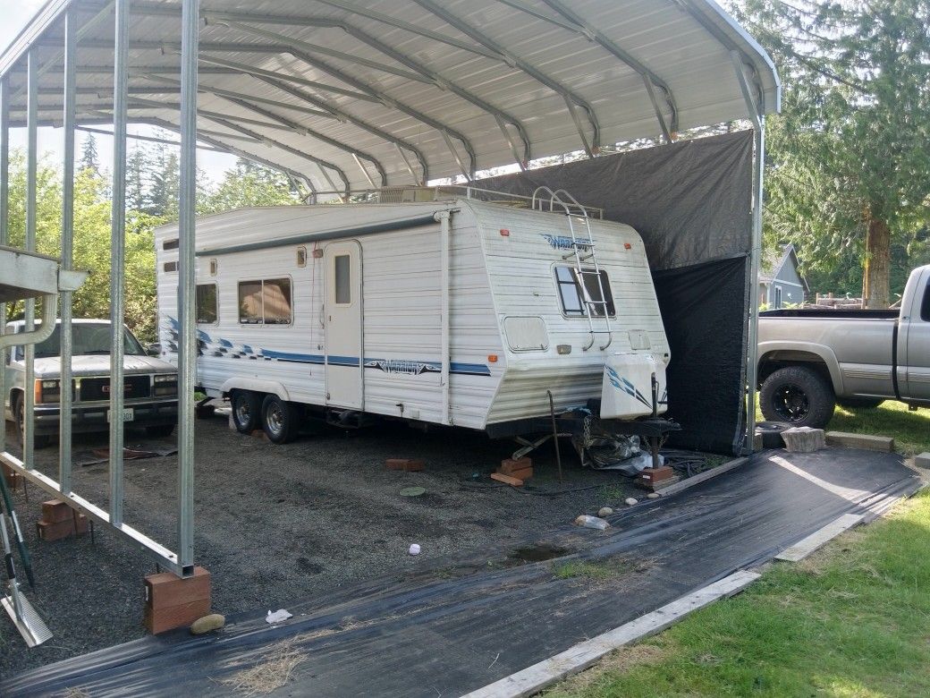30ft Camp Trailer