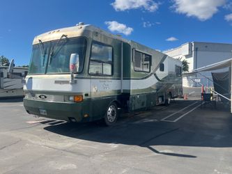 1998 Safari Sarengeti, 37-foot w/Slide-out 164,140 miles