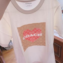 Coach Women Signature Heart T Shirt S