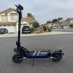 Dual-motor high-speed electric scooter