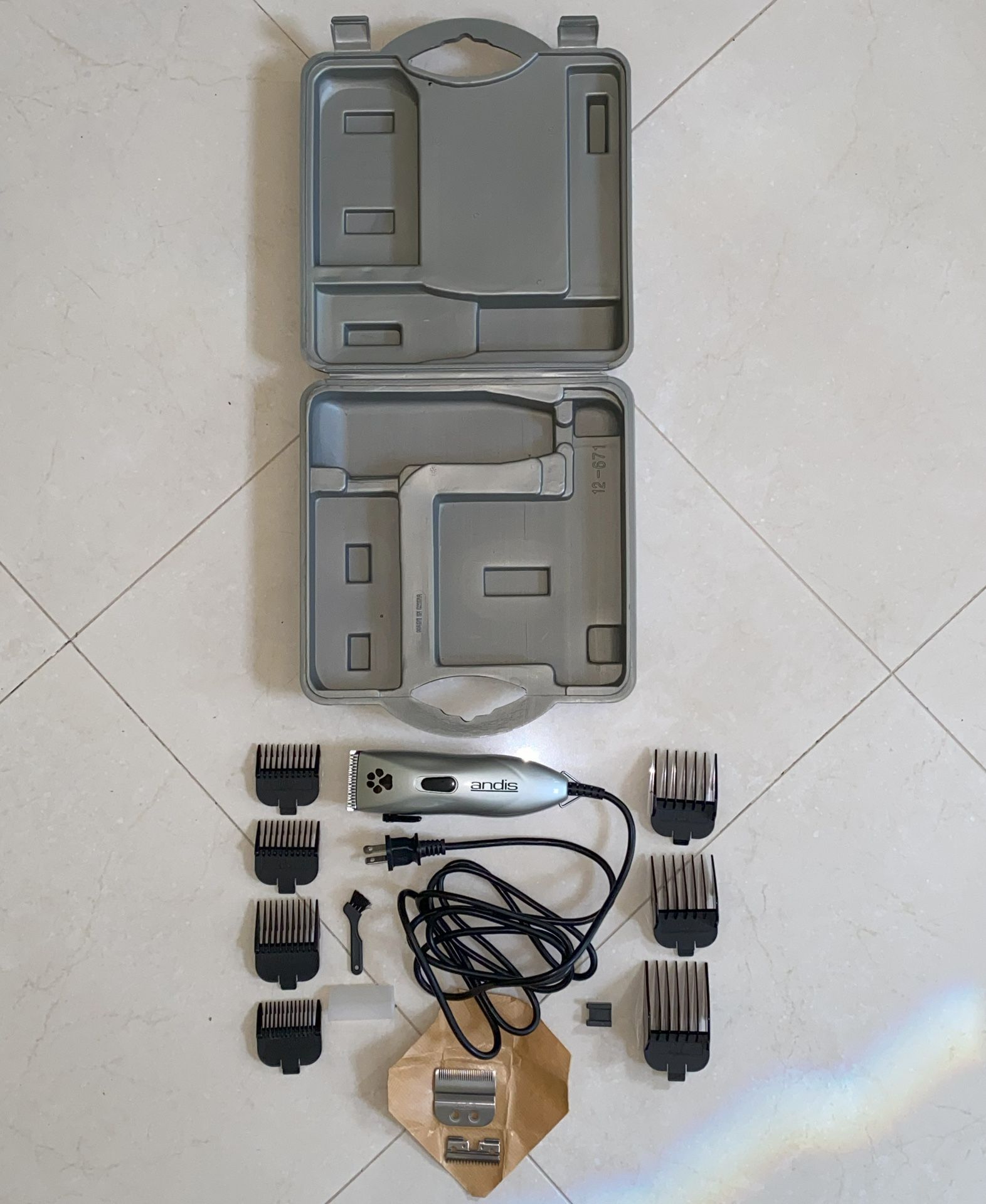 CLIPPER / TRIMMER – ANDIS ANIMAL PET DOG TRIMMER CLIPPER 14 PIECE SET MODEL PM-3 WITH ATTACHMENTS