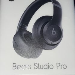 New Beats Solo Pro Apple Care + 2 Years