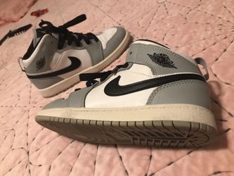 AIR JORDAN