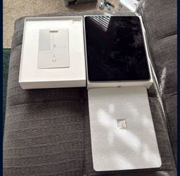 iPad Pro 12.9 inch 6th generation 256gb (WiFi+cellular)
