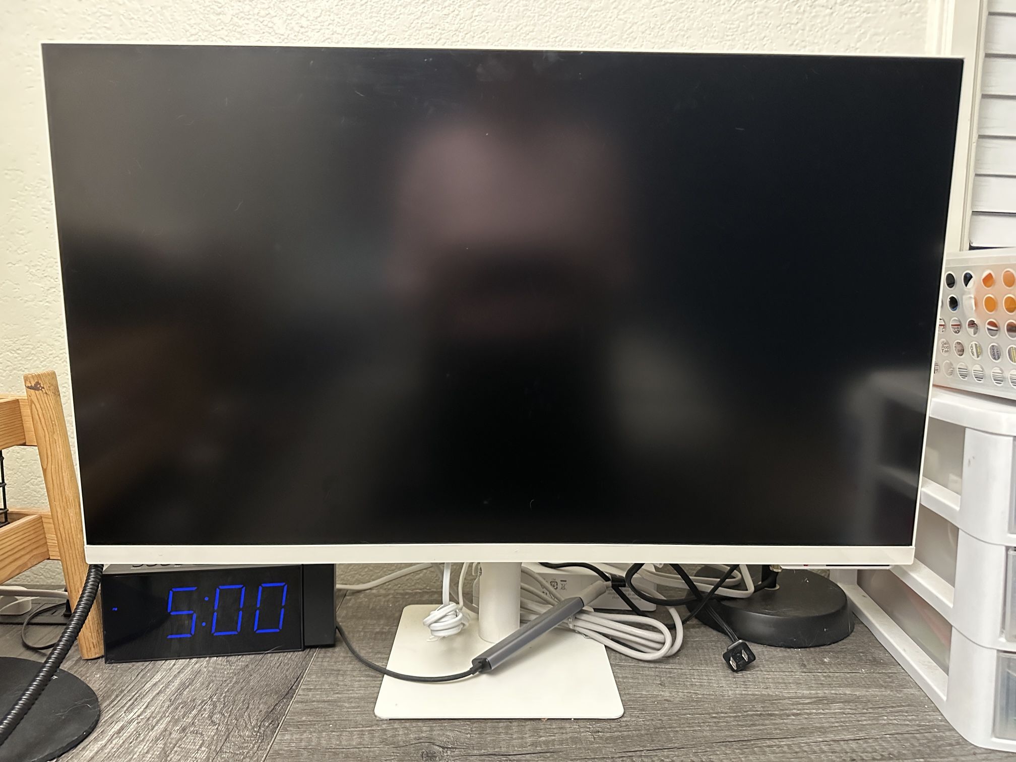 Samsung 32” 4K Smart Monitor M7 – White