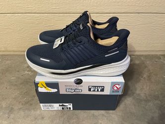 Size 10.5 Mens Skechers Casual Shoes